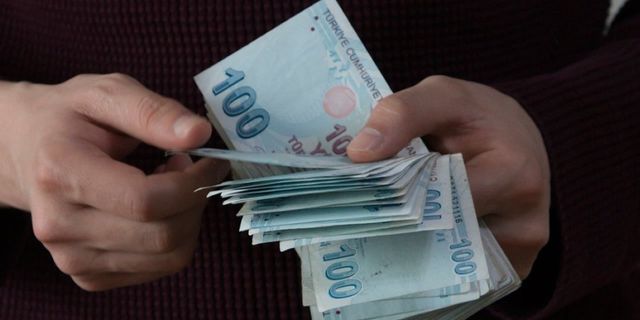 Büyük sürpriz! Yüzde 10 artış ve 4000 TL seyyanen zam: En düşük emekli maaşı 10.000 TL'ye ulaşıyor