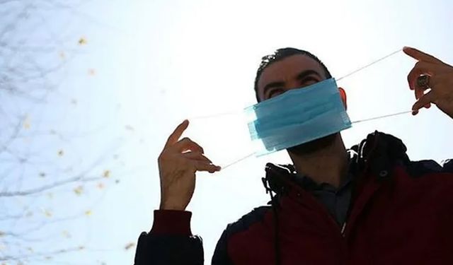 Bakan Koca kötü haberi verdi! Eris varyantı Türkiye'de