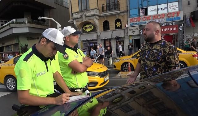 Denetime takılan adam polis ekiplerine hakaret etti! 'Senin maaşını kim veriyor'