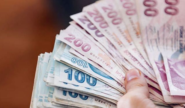 Çalışan emeklilere ikramiye geliyor