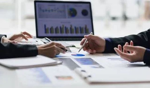 Dev şirkete şok suçlama!  Sendikalı işçilere karşı harekete geçtiler