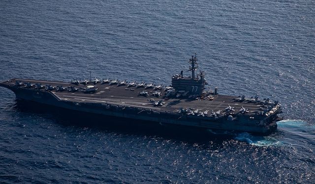 Pentagon duyurdu! ABD gemileri Kızıldeniz'de hedefte