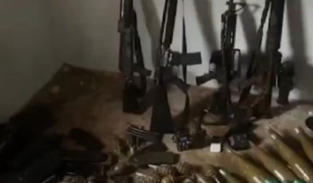 Zeytin Dalı bölgesinde çok sayıda silah ve mühimmat ele geçirildi