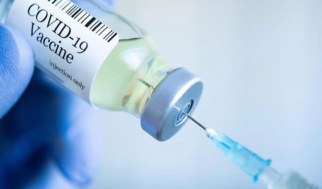 Duyda inanma! 62 yaşındaki bir adam, 217 kez Covid aşısı oldu