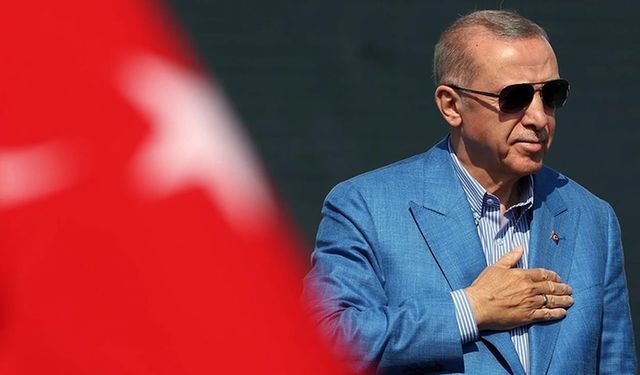 AK Parti Genel Başkan Yardımcısı Erdoğan'ın ''Son seçimim'' sözleriyle başlayan tartışmalara yanıt verdi