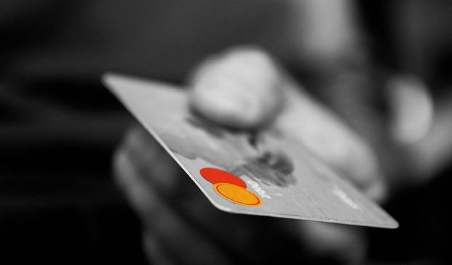 Kredi kartlarında bir harcama rekoru daha kırıldı