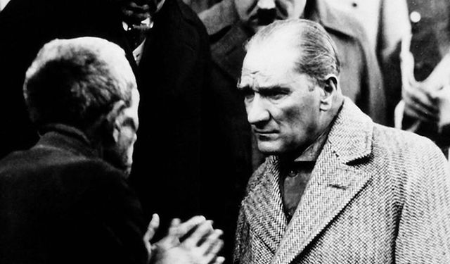 Atatürk'le unutulmaz fotoğraf! Torunu Belediye Başkanı seçildi