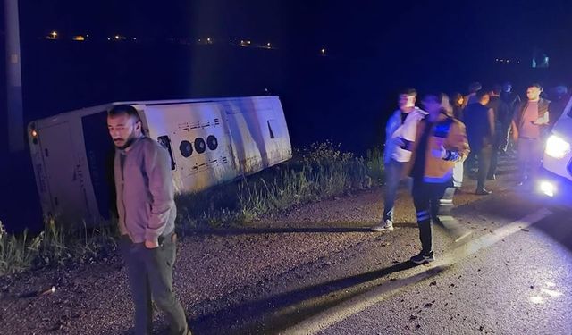 Kahramanmaraş’ta servis minibüsü yan yattı! 9 kişi yaralandı