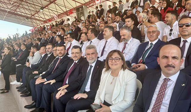 Başkan Görgel, Cumhurbaşkanı Erdoğan ile KKTC’de Barış ve Özgürlük Bayramı Kutlamalarına katıldı