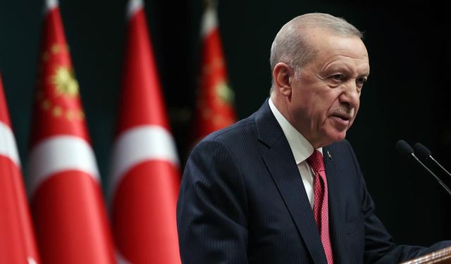 Erdoğan: “Bayrağımıza uzanan mülevves elleri kırmasını bildiğimiz gibi, ülkemize sığınan mazlumlara uzanan elleri de kır