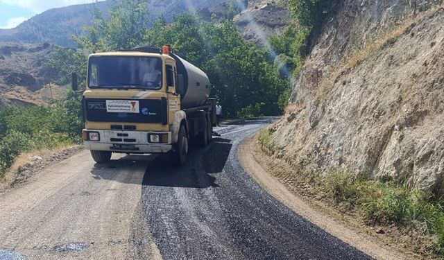 Büyükşehir, Onikişubat kırsalında ulaşımı iyileştiriyor