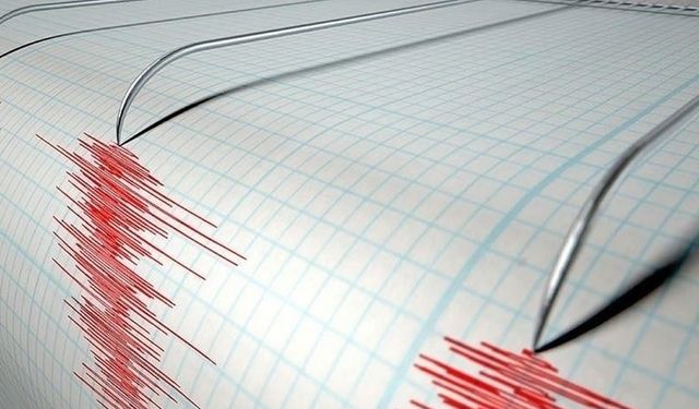 Adana'da sabah saatlerinde korkutan deprem