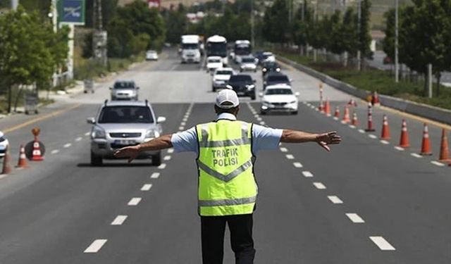 Polis ekipleri artık karayollarında görev yapmayacak