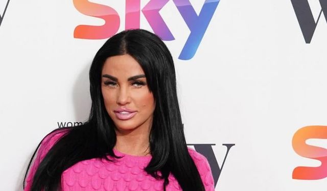 Katie Price havalimanında gözaltına alındı