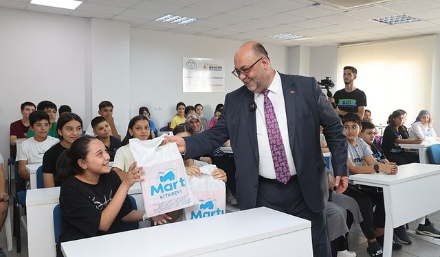 Dulkadiroğlu Belediyesi'nden gençlere tam destek: "Dulkadiroğlu Akademi" eğitimlerine başladı