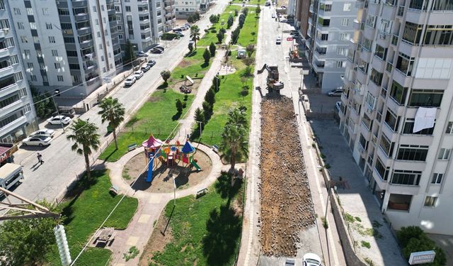 Onikişubat Belediyesi’nden Tekerek Mahallesi’nde tam gaz asfalt çalışması