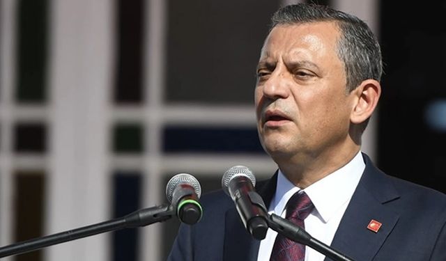 Özgür Özel'den belediye başkanına CHP marşı tepkisi