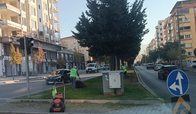 Kahramanmaraş Büyükşehir Belediyesi ekipleri ortak kullanım alanlarını kışa hazırlıyor