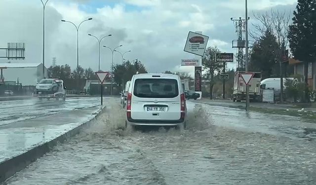 Kahramanmaraş’ta sağanak ve kar yağışı etkili oldu