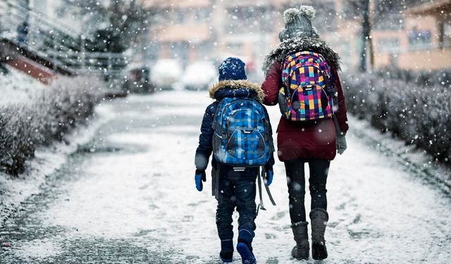 Kahramanmaraş'ta elverişsiz hava koşulları eğitime br gün ara verdirdi!