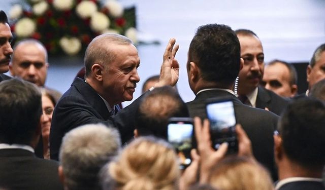 En başarılı siyasetçiler anketinde Erdoğan ve Bahçeli zirveden koptu