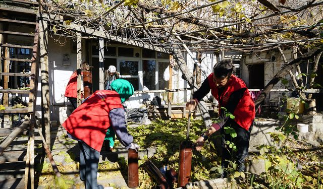 Büyükşehir’in Gönüllü Gençleri, Gönüllere Dokunmaya Devam Ediyor