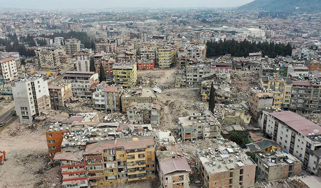 Bakan Işıkhan Açıkladı! Deprem İllerinde Mücbir Sebep Hali Uzatıldı