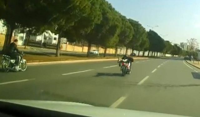 Hem Ehliyetsiz Hem de Motosikleti Yatarak Sürünce Ceza Yağdı