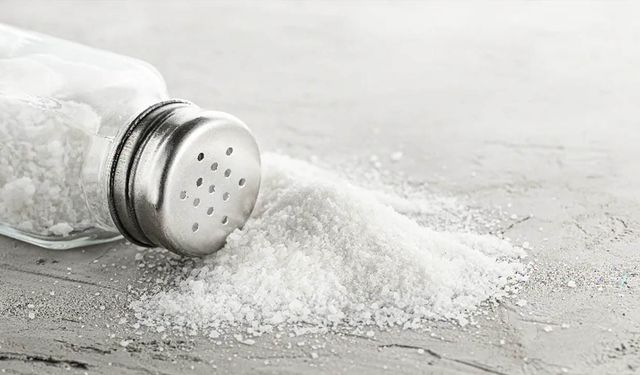 Fazla Tuz Tüketimine Dikkat! Sağlığı Olumsuz Etkiliyor