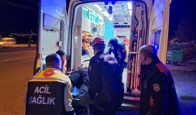 Direksiyon Hakimiyetini Kaybeden Sürücü Hayatını Kaybetti