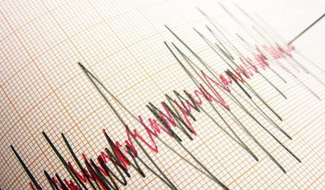 İstanbul Yine Sallandı! 4.3 Büyüklüğünde Deprem