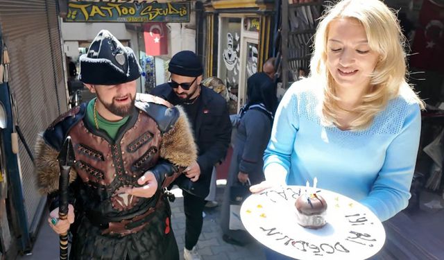 Kapalı Çarşı’nın Vazgeçilmezi Emre'ye Doğum Günü Sürprizi
