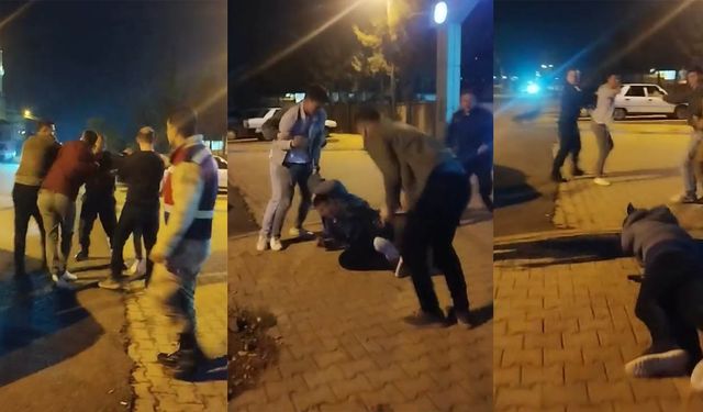 Husumetli Aileler Karakol Çıkışı Tekme Tokat Birbirine Girdi