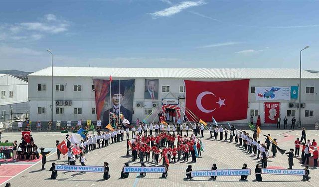 Kahramanmaraş’ta Barınma Merkezinde 23 Nisan Coşkusu