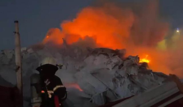 Kahramanmaraş’ta Geri Dönüşüm Tesisinde Yangın