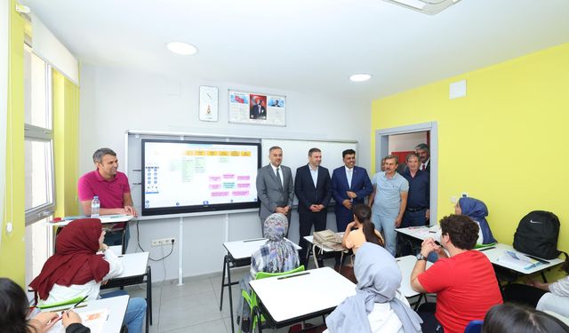 Başkan Toptaş, Üniversite Hazırlık Kursları’nda yeni dönemi başlattı