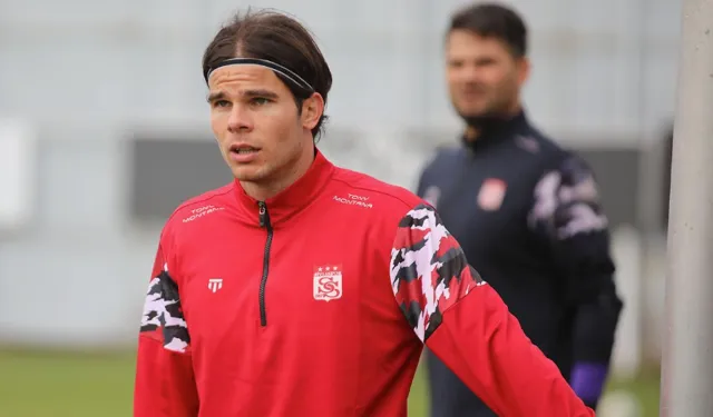 Sivasspor'un orta saha oyuncusu Charisis, şehirin en çok vergi veren 2. isimi oldu