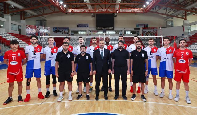 Onikişubat Belediyespor Voleybol Takımı kendi sahasında ilk maçına çıkıyor