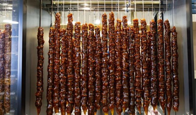 Şeker yerine artık o var! Cevizli pekmezli sucuk satış rekoru kırıyor