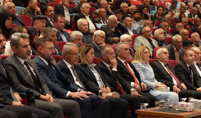 İYİ Parti’de Bayrak değişimi