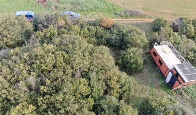 Şaka değil gerçek! Evi içindeki eşyalarla çaldılar