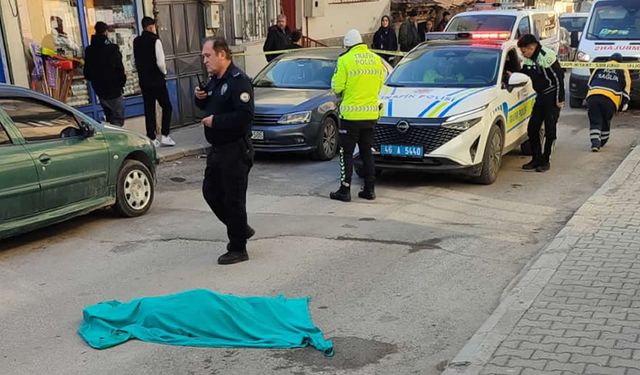 Kahramanmaraş'ta en acı karne: 6 yaşındaki çocuk hafif ticari aracın altında can verdi!