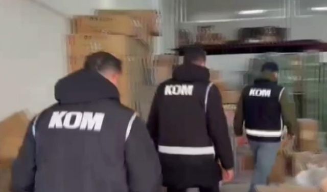 Kahramanmaraş'ta KOM’dan büyük darbe! Binlerce kaçak telefon yakalandı