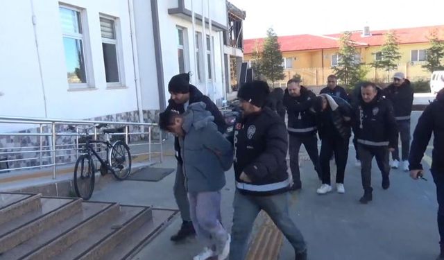 Savcıyım diyerek altınları topladılar! Milyonluk Vurgun İstanbul’da Bitti