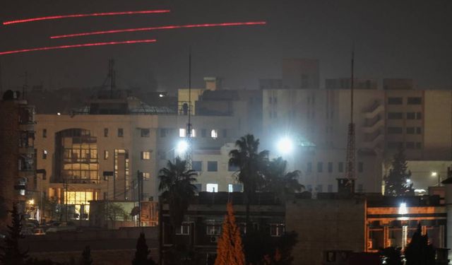 Suriye ordusu duyurdu! Halep'teki Şeyh Maksud Mahallesi, terör örgütünden temizlendi