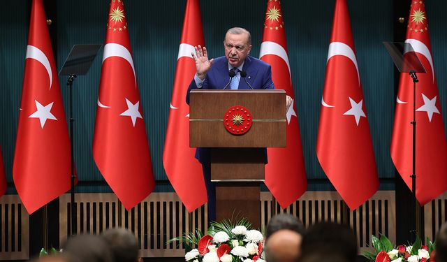 Cumhurbaşkanı Erdoğan'dan bayrağımıza yapılan saldırı hakkında konuştu!