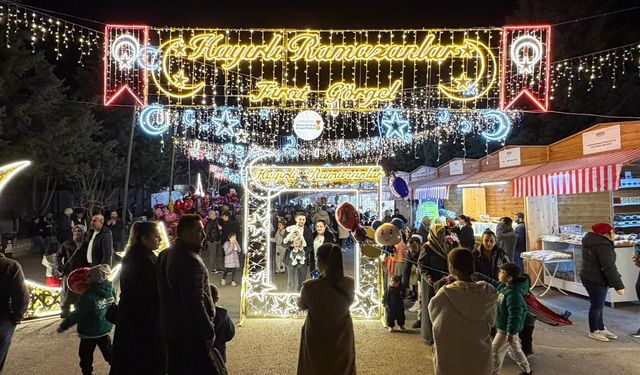 Meddah, Musiki ve sohbet: Ramazan sokağı taştı