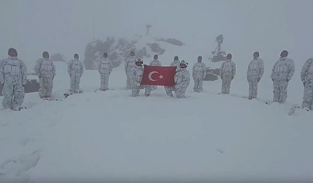 İzmir’de örüldü, Sınırda ısıttı: Komandolara 200 bere