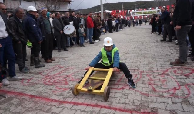 40 Yarışmacı, 2 KM parkur: Tahta arabalar geri döndü