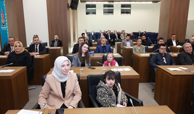 Başkan Toptaş’tan örnek hareket: Mecliste farkındalık